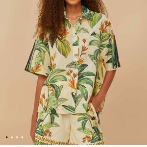 FARM Rio Cream Tropical Button-Down Shirt with Green & Orange Leaf Print